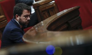 El president de la Generalitat, Pere Aragonès, durante un pleno del Parlament, en Barcelona, a 6 de octubre de 2022.