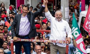 El expresidente de Brasil Luiz Inácio Lula da Silva y el candidato a gobernador de Sao Paulo, Fernando Haddad.