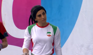 La escaladora Elnaz Rekabi en la competición de Asia.