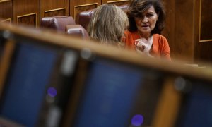 La ex vicepresidenta primera del Gobierno, Carmen Calvo, en una sesión plenaria en el Congreso. Fernando Sánchez / Europa Press