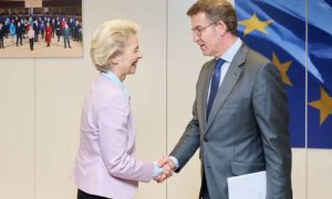 Ursula Von der Leyen recibiendo a Alberto Núñez Feijóo el 20 de octubre de 2022 en Bruselas.