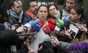 La secretaria general de Amyts, Ángela Hernández, hace declaraciones a los medios tras la reunión celebrada con la Consejería de Cultura, a 15 de noviembre de 2022.