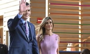 El presidente del Gobierno, Pedro Sánchez y su esposa, Begoña Gómez.