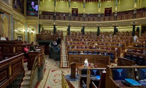 La secretaria general del Partido Popular, Cuca Gamarra, en una sesión plenaria, en el Congreso de los Diputados, a 15 de diciembre de 2022.