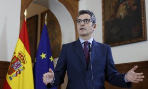 El ministro de la Presidencia, Relaciones con las Cortes y Memoria Democrática, Félix Bolaños, interviene en el homenaje que el Ateneo de Madrid rinde a Carmen de Burgos con motivo del 155 aniversario de su nacimiento