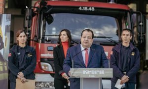 El conseller Elena, durant la presentació de les mesures per a la feminització del cos de Bombers al parc de bombers de Santa Coloma de Gramenet