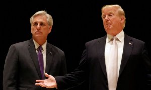 El expresidente de EEUU Donald Trump junto al candidato republicano para presidir la Cámara de Representantes Kevin McCarthy