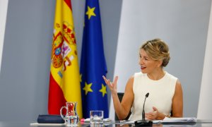 La ministra de Trabajo Yolanda Díaz ofrece la rueda de prensa posterior al Consejo de Ministros en el Palacio de la Moncloa en Madrid, este martes.