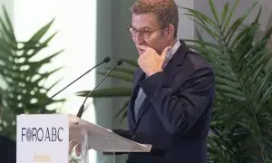 El líder del Partido Popular, Alberto Núñez Feijóo, interviene durante el Foro ABC. E.P./Eduardo Parra