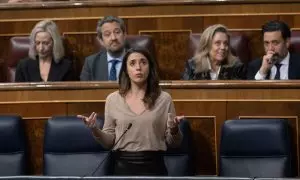 La ministra de Igualdad, Irene Montero, interviene durante una sesión plenaria, en el Congreso de los Diputados, a 21 de diciembre de 2022, en Madrid.