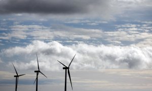 Aerogeneradores de Iberdrola en su parque eólico de  Moranchon (Guadalajaara). REUTERS/Sergio Perez