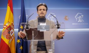 El presidente del grupo parlamentario de Unidas Podemos en el Congreso, Jaume Asens, durante una rueda de prensa en el Congreso de los Diputados, a 7 de febrero de 2023, en Madrid.