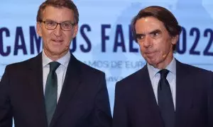 El presidente del Partido Popular, Alberto Núñez Feijóo, y el expresidente del Gobierno José María Aznar, durante la clausura del Campus FAES 2022.