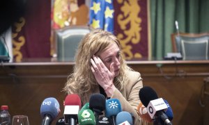 La alcaldesa de Maracena (Granada), Berta Linares (PSOE), durante la rueda de prensa