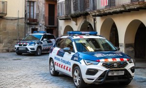 Dos coches de los Mossos d'Esquadra