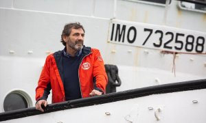 El director de Open Arms, Òscar Camps, en una imagen de 2020 en el puerto de Barcelona.