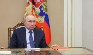 El presidente ruso Vladimir Putin tras la reunión con los miembros permanentes del Consejo de Seguridad en Moscú