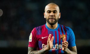 Dani Alves durante el partido de la Liga contra el Sevilla FC en el estadio Camp Nou el 03 de abril de 2022, en Barcelona.