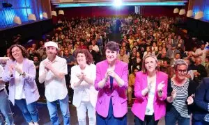 25/4/23 Ana Pontón, en el centro, durante un acto de precampaña en Santiago.