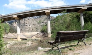 17/05/2023 - El pantà de la Baells, al Berguedà, presenta zones totalment seques.