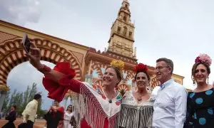 El presidente del PP, Alberto Núñez Feijóo, en la Feria de Córdoba.