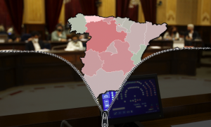 Mapa autonómico sobre una imagen del Parlament de les Illes Balears.