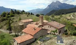 Gisclareny, al nord del Berguedà, és el poble més petit de Catalunya