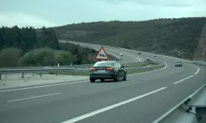 25/5/23 Fotografía de radar de la DGT en la que se detecta al vehículo oficial de Baltar circulando con exceso de velocidad en la AP6.