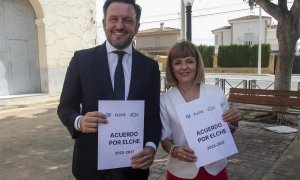 13/6/23 Pablo Ruz, del PP, y Aurora Rodil, de Vox, este martes en Elche.