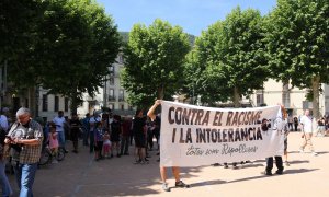 Pancarta de la protesta a Ripoll contra Orriols