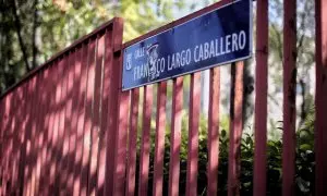 Placa de la calle Largo Caballero, en Madrid (España), a 30 de septiembre de 2020.