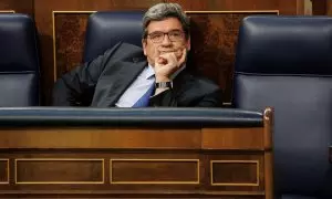 El ministro de Inclusión, Seguridad Social y Migraciones, José Luis Escrivá, durante una sesión de control al Gobierno, en el Congreso de los Diputados. E.P./Alejandro Martínez Vélez