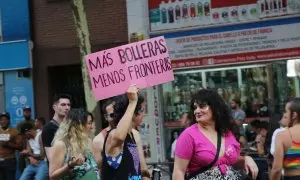 Un grupo de personas asisten a la marcha del Orgullo Crítico, celebrada en Madrid el 28 de junio de 2023