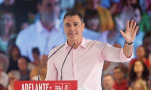 El secretario general del PSOE y presidente del Gobierno, Pedro Sánchez, interviene en el acto de inicio de la campaña, en el Pabellón de Convenciones de la Casa de Campo de Madrid, a 6 de julio de 2023, en Madrid (España).