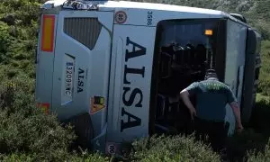 Autobús Alsa accidentado Covadonga