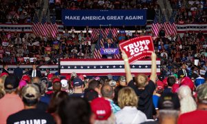 El expresidente de EEUU, Donald Trump, durante su campaña como candidato republicano en Erie, Pensilvania, a 29 de julio de 2023