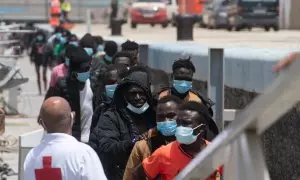 Imagen de un rescate de 53 personas por parte de Salvamento Marítimo en el sureste de Fuerteventura, a 18 de agosto de 2023.