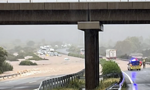 3-9-2023 Inundació a l'AP-7, tallada entre Freginals i Ulldecona per l'aiguat al Montsià