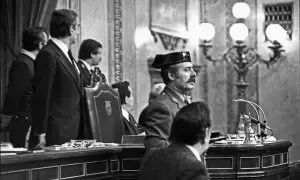 Antonio Tejero accede al Congreso de los Diputados en el golpe de Estado fallido del 23 de febrero de 1981.