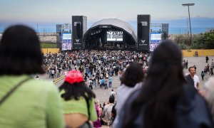 Públic assegut a l’amfiteatare d'un escenari del Primavera Sound. ACN/Jordi Borràs