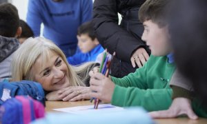 La consejera Patricia del Pozo, durante la visita a un colegio público. Imagen de archivo.Joaquin Corchero / Europa Press