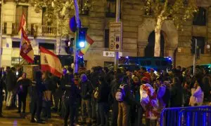 Manifestación contra la amnistía y contra el Gobierno de Pedro Sánchez, frente a la sede del PSOE en la madrileña calle de Ferraz, a 22 de noviembre de 2023.