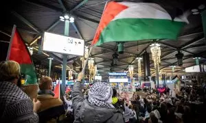 Protestas pro palestinas en el aeropuerto Schiphol de Amsterdam, a 14 de noviembre de 2023.