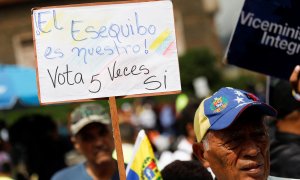 Manifestación en apoyo al voto a favor del control de Venezuela en el Esequibo en el referéndum del 3 de diciembre, en Caracas, a 15 de noviembre de 2023.