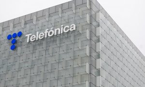 Fachada de la sede de Telefónica, en Madrid. E.P./Eduardo Parra