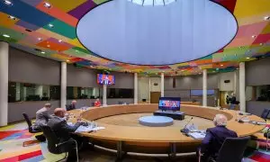 Reunión virtual entre la UE y China en Bruselas, a 6 de diciembre de 2023.