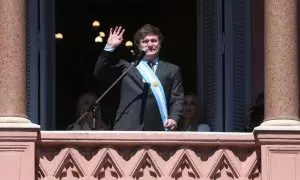 Javier Milei pronuncia su primer discurso desde la Casa Rosada, sede del Gobierno de Argentina, a 10 de diciembre de 2023.