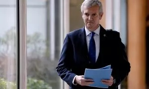 El presidente de la Xunta, Alfonso Rueda, antes de la rueda de prensa posterior a la reunión del Consello, en la que anunció la convocatoria de elecciones para el próximo 18 de febrero, este jueves, en Santiago de Compostela.