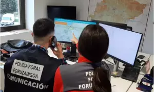 17/1/24 - Agentes de Policía Foral recopilando información del caso