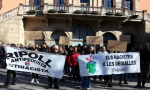 Concentració a Ripoll per defensar el dret a l'empadronament.